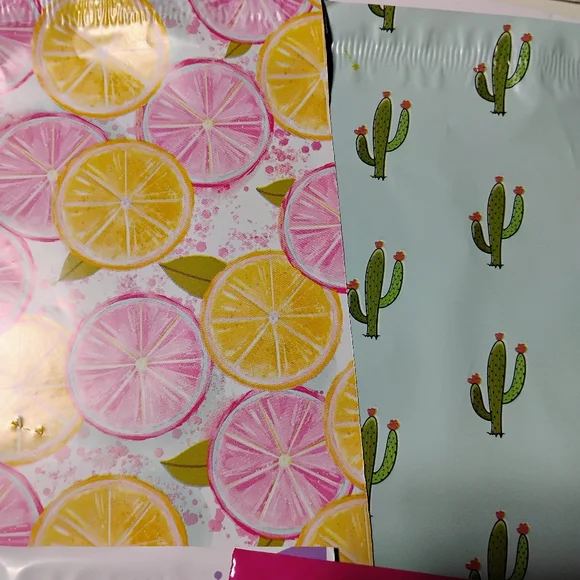 30 Mixed Poly Mailers Size 6x9 Mixed Designs Shipping Bags - Picture 4 of 6